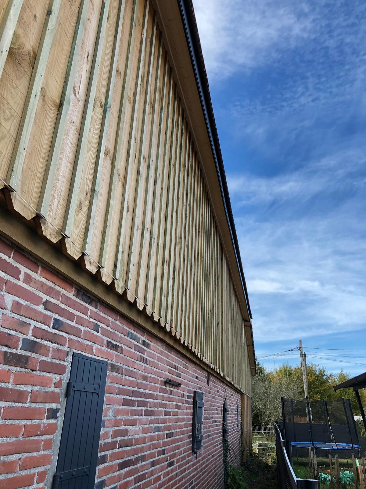 Bardage vertical — Pignon