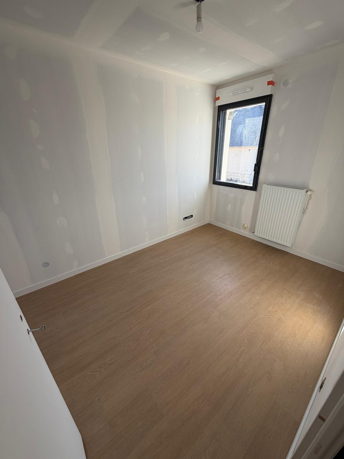 Sol stratifié — Chambre neuve